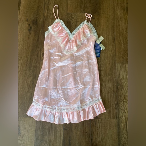 Lily of France sleeping Nightgown - Picture 1 of 5